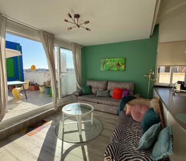Arrancapins Apartment | Petite Penthouse with the sunniest terrace in Valencia