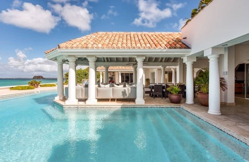 Grand Case Villa | Petite Plage 5 - Stunning beachfront villa with pool and concierge