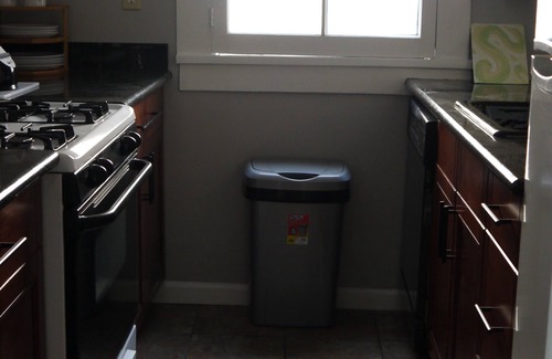 Faubourg Marigny Apartment | Petite Sweet Spot 1BLK TO FQ 1.5 BLKS TO FRENCHMEN BETWEEN BOURBON AND ROYAL