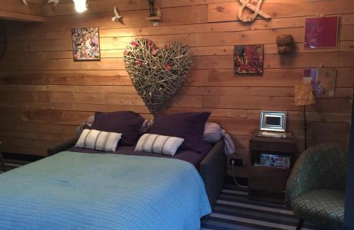 Rueil-Malmaison Ski Chalet | Petites maisons atypiques