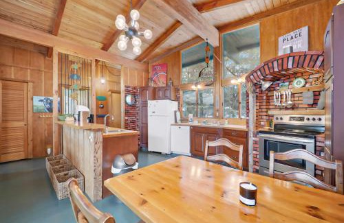 Bellaire House | Petoskey Stone Lodge