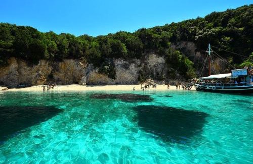 Igoumenitsa Apartment | Petra & Thalassa