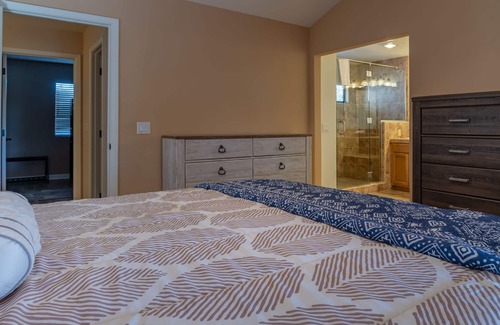 Paso Robles House | Petrae Vineyard-Acres of Private Vineyard and Endless Wine Country Views!