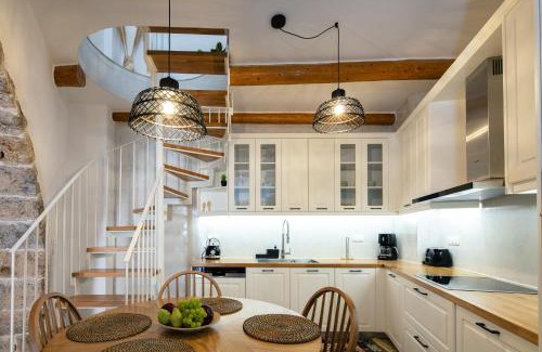 Mirthios House | Petrino Two-Bedroom House in Mirthios
