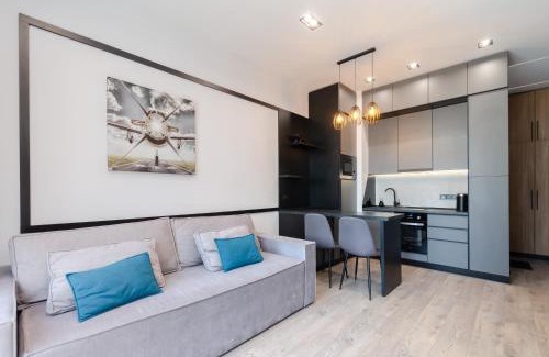 Afanasivsʹkyy Yar Apartment | Petrovdom Apartments 05-104A in RC Yaroslaviv Grad, Bulvarno-Kudriavska 17B