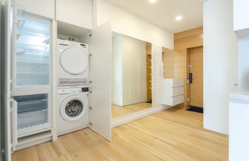 Solomjanskyj Apartment | Petrovdom Apartments 24-241 in RC Kvartet,16H Vasyl Lypkivskyi Street