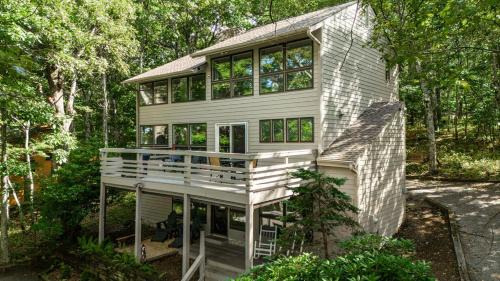 Wintergreen House | Pets-ok Retreat W Sauna, Jacuzzi At Wintergreen