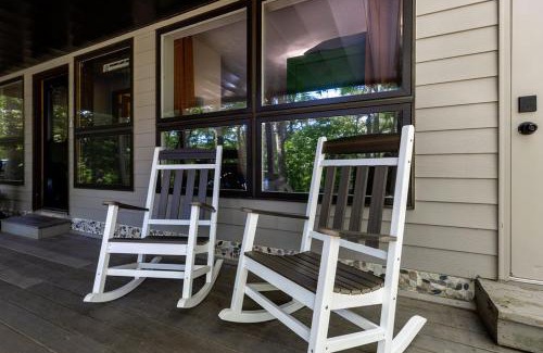 Wintergreen House | Pets-ok Retreat W Sauna, Jacuzzi At Wintergreen