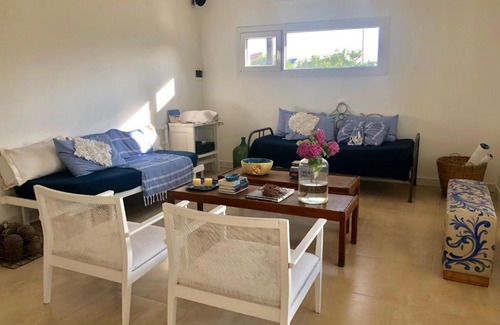 Claromeco House | PETUNIA HOME, a dos cuadras del Mar