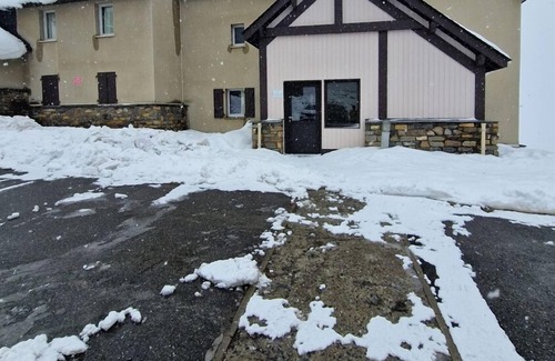 Peyragudes Apartment | PEYRAGUDES HAMEAU DE BALESTAS T3-4/6PERS 2BEDROOMS