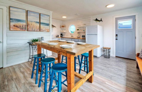 Port Aransas House | Peyton's Place, Walk to Beach, On 11th