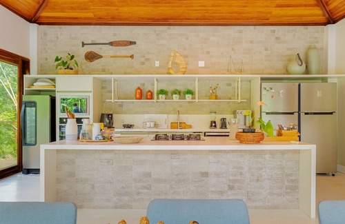 Castelo da Torre House | PF76 Casa Alto Padrão 5 Suites - Praia Bella, with exclusive access to the beach!