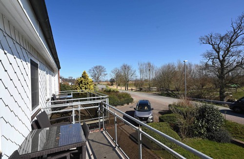 Behrensdorf Apartment | Pferdekoppel - Spacious vacation apartment with a view of nature for families