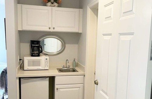 Port Saint Lucie Condo | PGA Village/Castle Pines Best Location Pet Friendly.