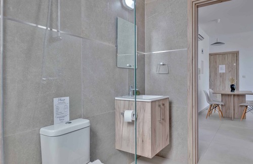 Strovolos Apartment | Phaedrus Living: City Center Residences Emerald