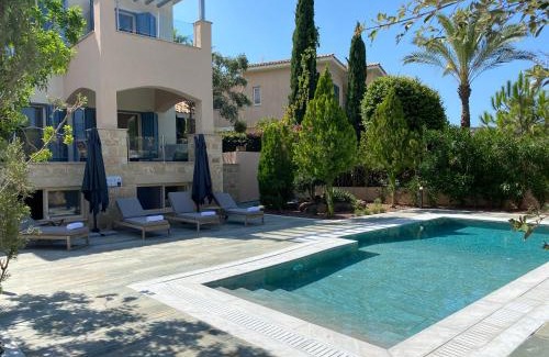 Neo Chorio Villa | Phaedrus Living Amorosa 13 Beachside Villa