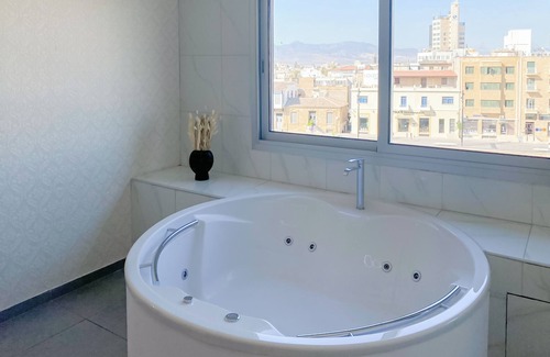 Nicosia Apartment | Phaedrus Living Plateia Suite Verde