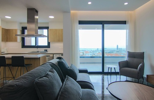 Agios Athanasios Apartment | Phaedrus Living: Sea View Anna Residence 301