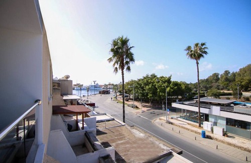 Paphos Apartment | Phaedrus Living: Seaside Deluxe Flat Harbour 107