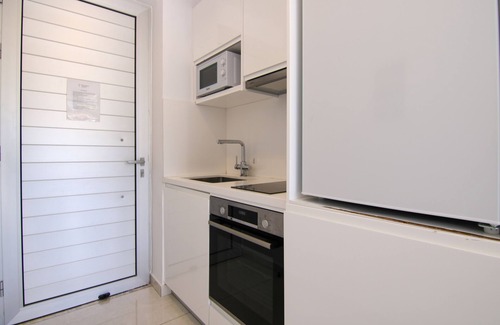 Paphos Apartment | Phaedrus Living: Seaside Deluxe Flat Harbour 112