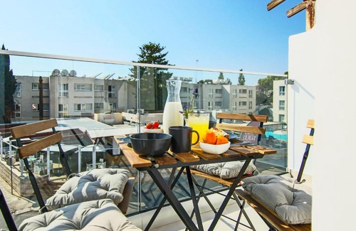 Paphos Apartment | Phaedrus Living: Seaside Luxury Flat Lighthouse 65