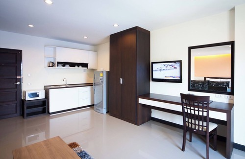 Noen Phra Hotel | Phavina Hotel Rayong