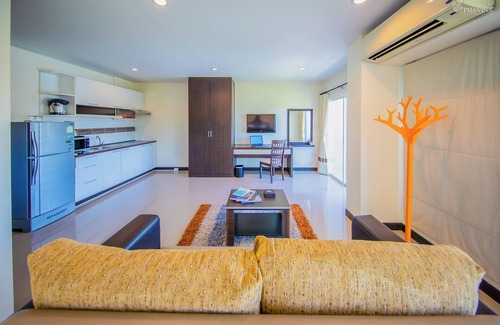 Noen Phra Hotel | Phavina Hotel Rayong