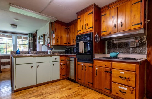 Bristol Cabin | Pheasant Tail Cabin 3bd/2ba, firepit, perfect for anglers w/wading river access
