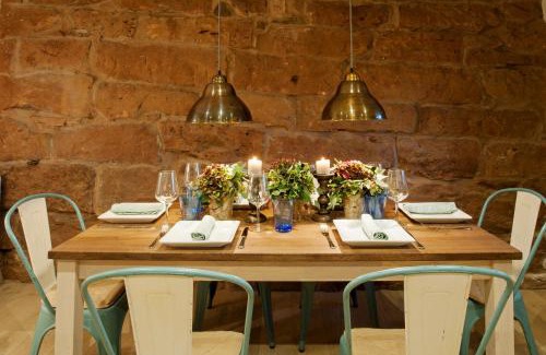 Cotebrook House | Pheasants Nye