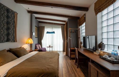 Hang Bo Apartment | Phen Art House, Artistic Living in the Heart of Old Quarter