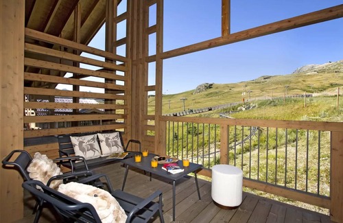 Bergers Apartment | PHOB43 Bright apartment at the foot of the slopes with lovely views