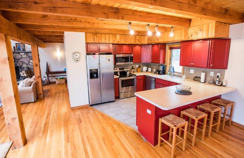 Phoenicia House | Phoenicia Retreat: Massive Private Entertaining Home with Fireplace & Pond