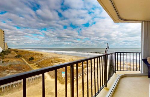 North Ocean City Apartment | Phoenix 301