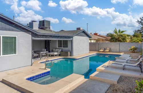 Villa De Paz House | Phoenix 4 Br Retreat Pool Dog Friendly Games