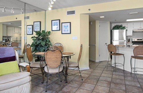 Orange Beach Condo | Phoenix 6 - Awesome Views w Reduced Rates! GF 2 BR sleeps 8 + FREE Garage Space