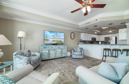 Orange Beach East Condo | Phoenix 9 | Walk to Flora Bama! | Indoor, Outdoor Pools, Hot Tub & Much More! | Beach Getaways