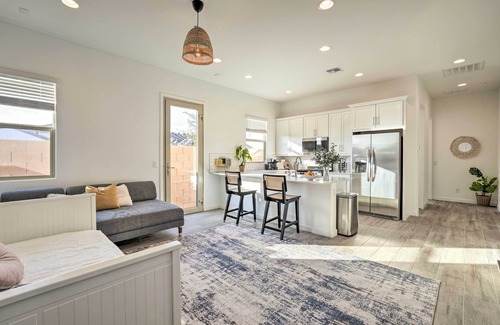 Maryvale Apartment | Phoenix Casita: 2 Mi to State Farm Stadium!