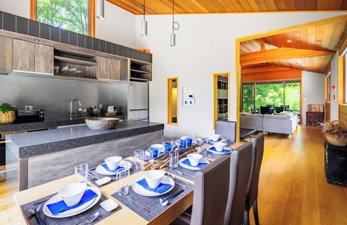 Happo House | Phoenix Cocoon