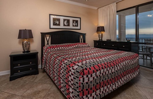 Orange Beach Condo | Phoenix East 1210