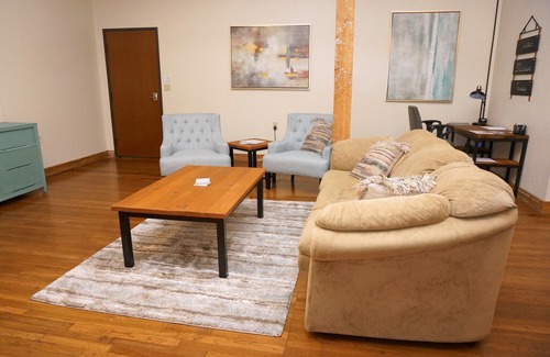 Brazos Apartment | Phoenix Flat 1 - 2 blks from Magnolia and Downtown