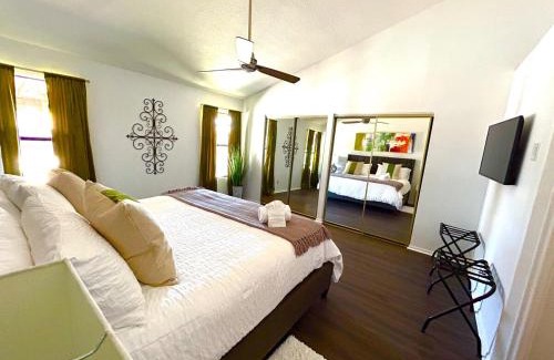 Spanish Mountain Estates House | Phoenix Home - Oasis by the Hills