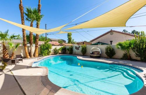 Rancho Oakey House | PHOENIX HOUSE GREAT FOR GROUPS!