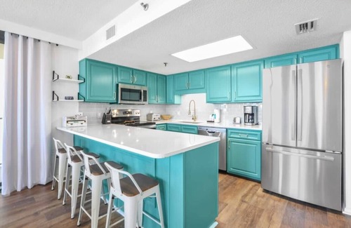 Orange Beach Condo | Phoenix III 3031: 3BR/2BA End Unit on 3rd floor, Beachfront