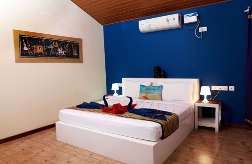 Poovar Hotel | Phoenix Island Resort