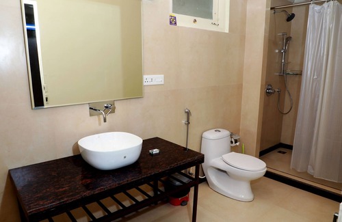 Poovar Hotel | Phoenix Island Resort