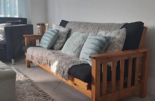 Langenhoven Park Apartment | Phoenix, Langenhovenpark, Bfn near Inibos parkrun.