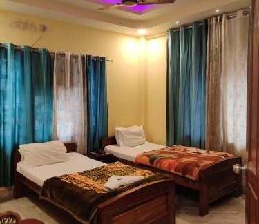 Siliguri Hotel | Phoenix Lodge