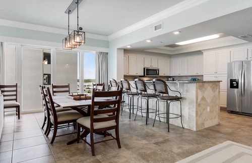 Orange Beach Condo | PHOENIX ORANGE BEACH! 5TH FLOOR! 4BR! LAZY RIVER!