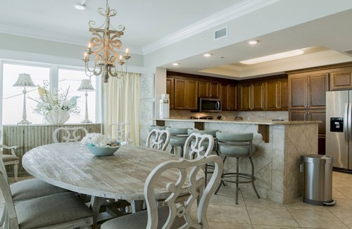 Orange Beach Condo | PHOENIX ORANGE BEACH! 6TH FLOOR! 4BR! LAZY RIVER!