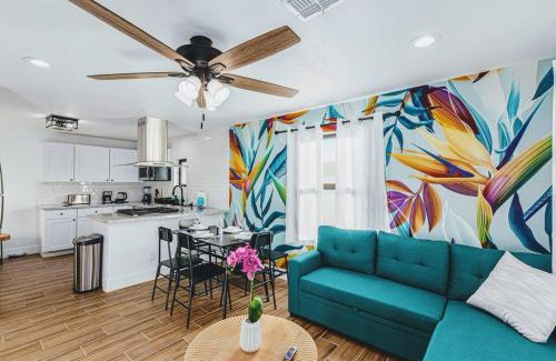Downtown Phoenix House | Phoenix Retreat - 2 Bedroom Home with King-Size Bed - 3 Smart TVs - 10 min from Airp - Unit A